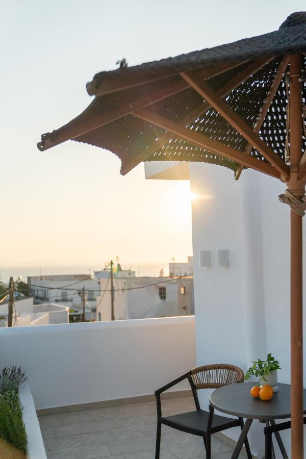 Enalios Sunset Suites Naxos City エクステリア 写真
