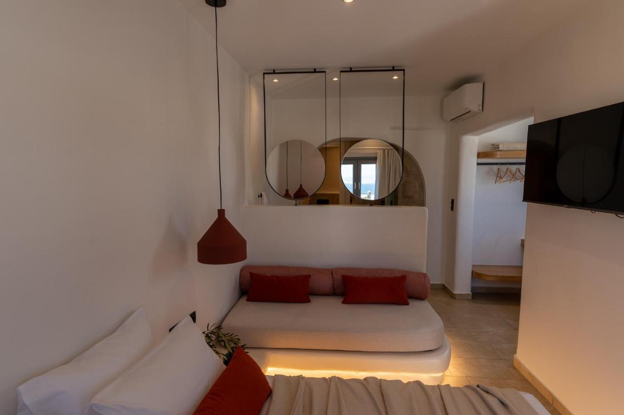 Enalios Sunset Suites Naxos City エクステリア 写真
