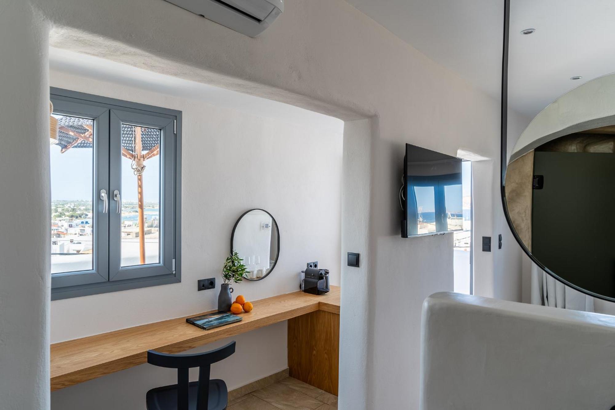 Enalios Sunset Suites Naxos City エクステリア 写真